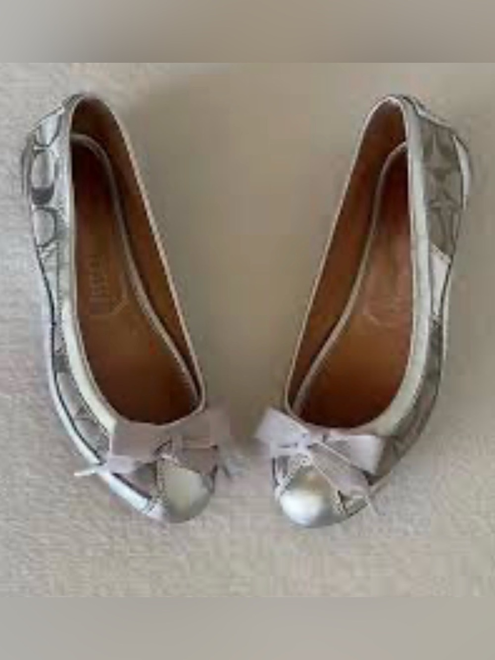 Vintage Coach Silver Bow Detail Ballet Flats in 5.5